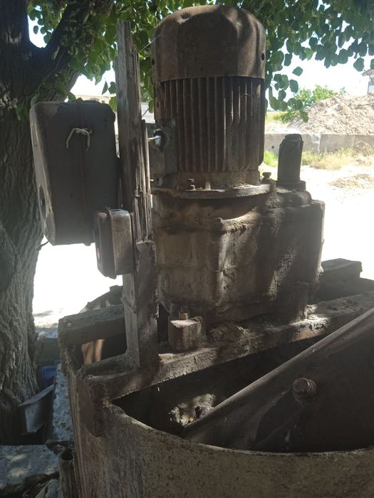 Шлака блок мишалка ишлайди срочно стилади