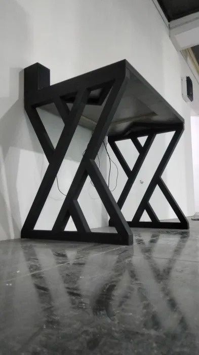 Продам стол лофт