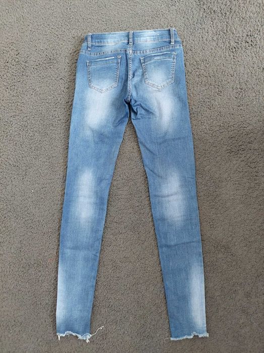 Pantaloni blugi damă