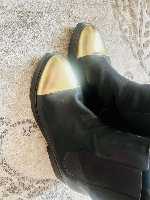 Туфли лаковые на 38,5.