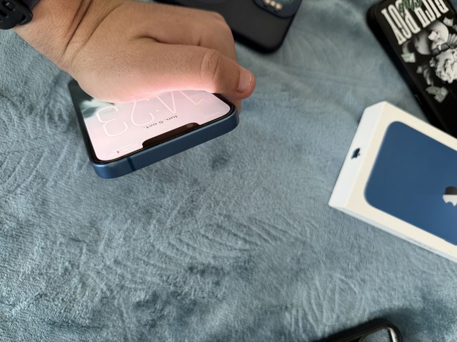 Iphone 13 100% stare foarte bună