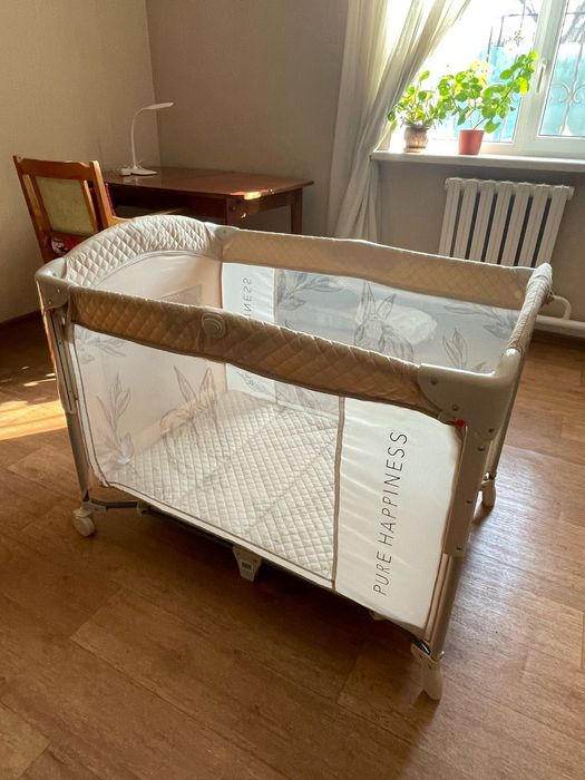 Кровать манеж с матрасом новый продам