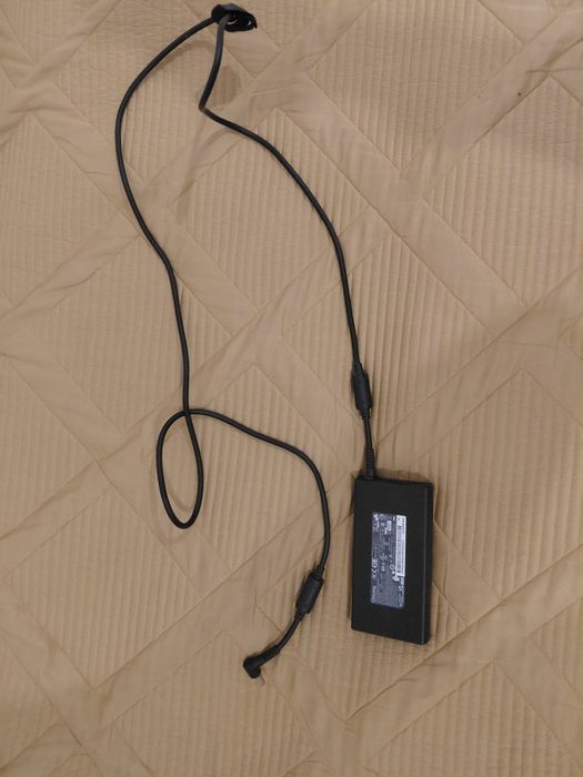 Зарядка для ноутбука Chicony 180W 9A