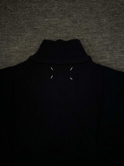 Оригинален Maison Margiela Пуловер тип quarter zip Нов !