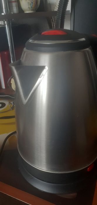Продам чайник электрический