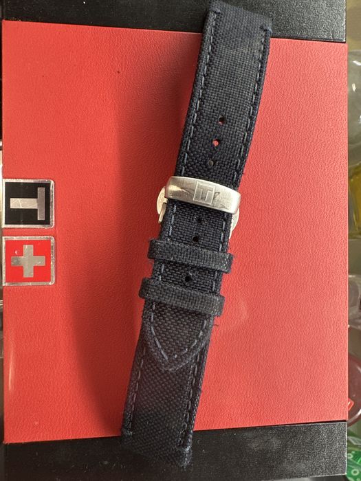 Продавам Tissot seastar 1000 powermatic 80 silicium