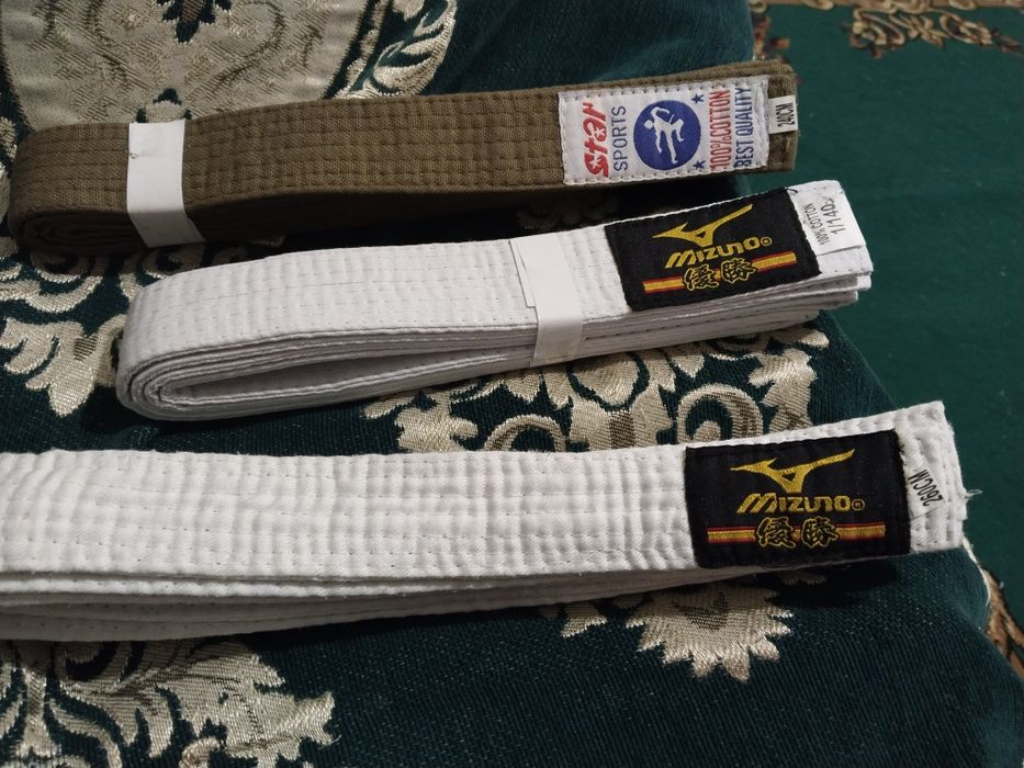 Продам пояса и кимано