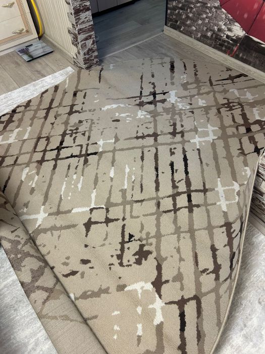 Продам ковер 2 на 3