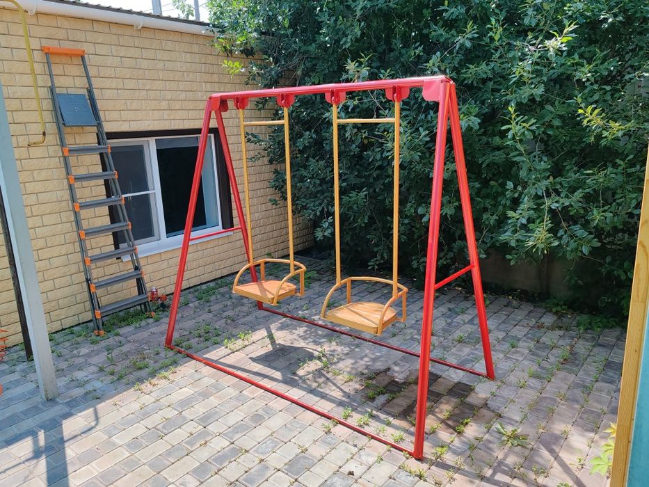 Продам качели детские