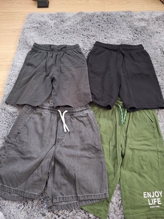 Lot pantaloni scurti H&M,  Lc Waikiki,  10- 11 ani, impecabili, aproape noi 1- 2 purtari max