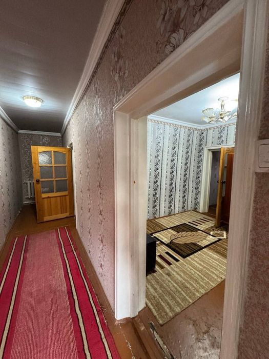 Срочно продаётся дом 4х-комн, 2 сотки земли. Метро Турон 100 м.