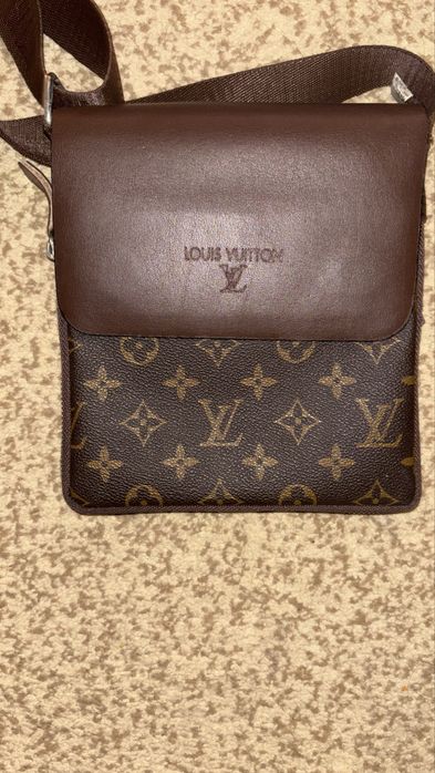 Borseta Louis Vuitton