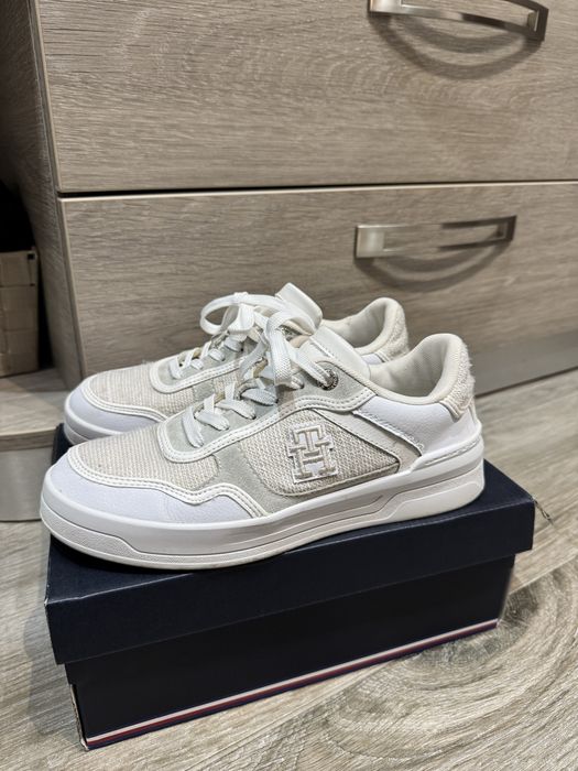 Сникърси Tommy Hilfiger