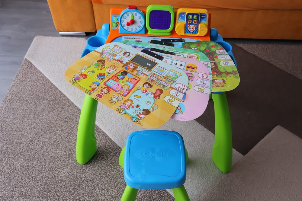 Birou interactiv copii VTech Touch and Learn cu scaunel si planse - Limba Germana