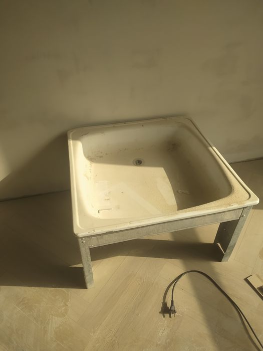 Унитаз и душовой поддон