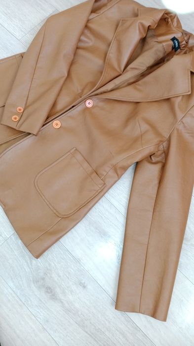 Отдам брэндовые вещи дёшево