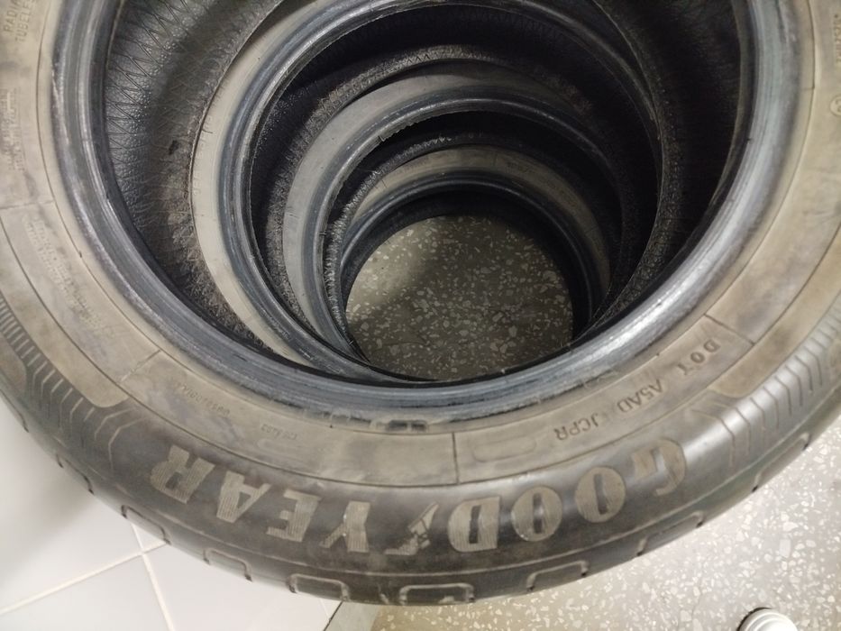 Продам легковые летние шины б/у