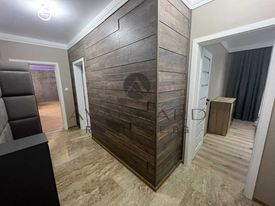 Продава се Тристаен апартамент в Пловдив, Кючук Париж - 115 кв.м за 1774 €/кв.м - Снимка #10