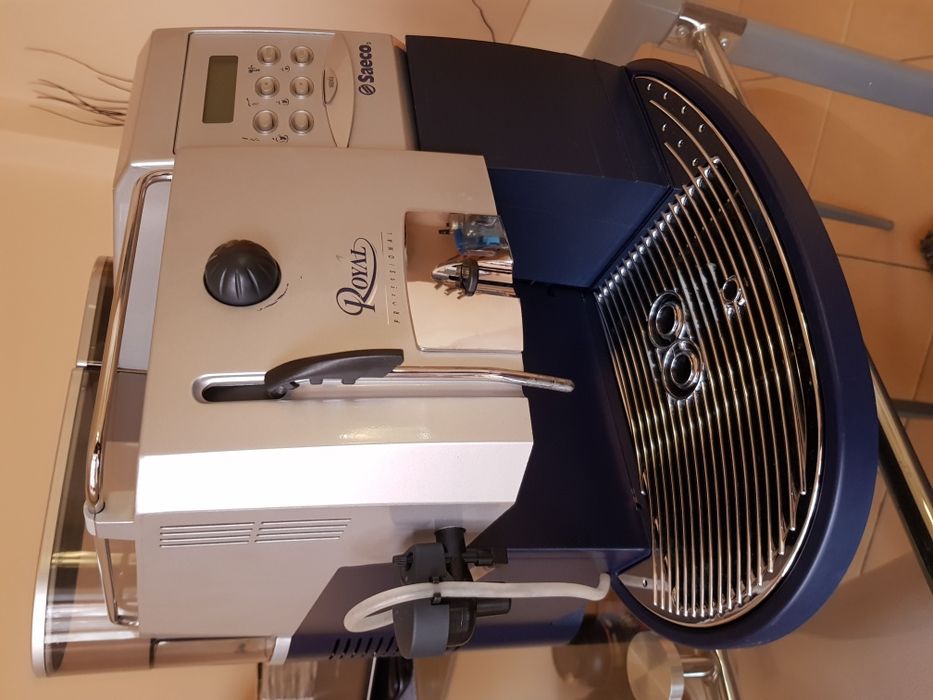 Кафемашина Саеко Saeco Royal и Saeco Magic плюс кафе на зърна