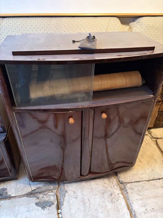 Mobilier Ceaușistde calitate top