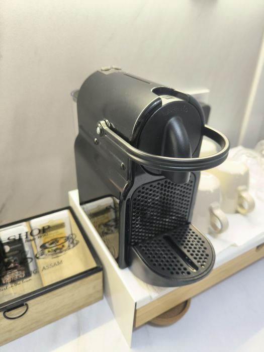 Кафемашина Nespresso Inissia Black