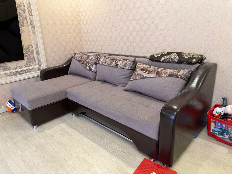 Продам хороший диван