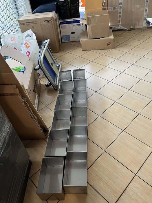 Търговски щандове