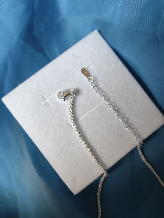 Сребърно колие с циркон