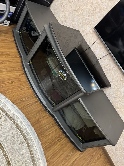 Продам тумбу под телевизор