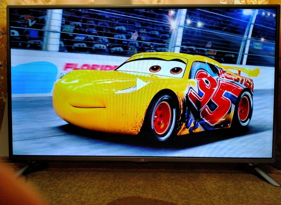 LG 120 см smart tv телевизор