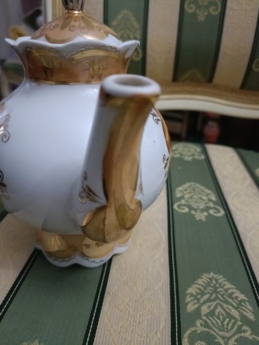 Заварной   чайник золотой