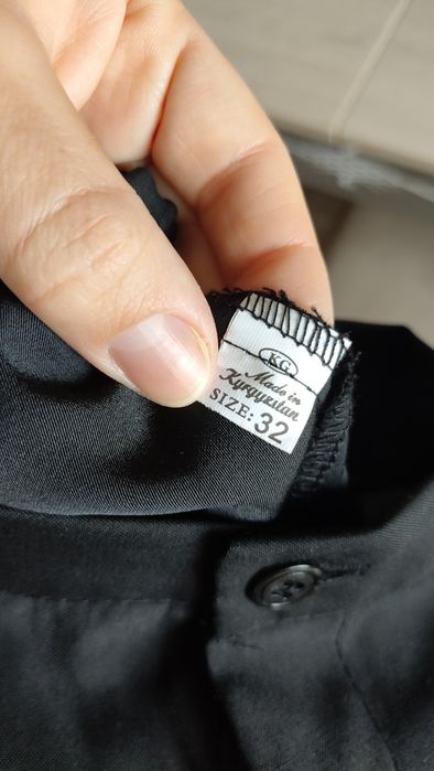 Продам рубашку и двое брюк