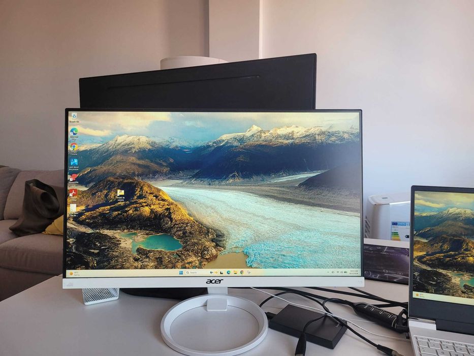 Monitor Acer stare excelenta aproape nou