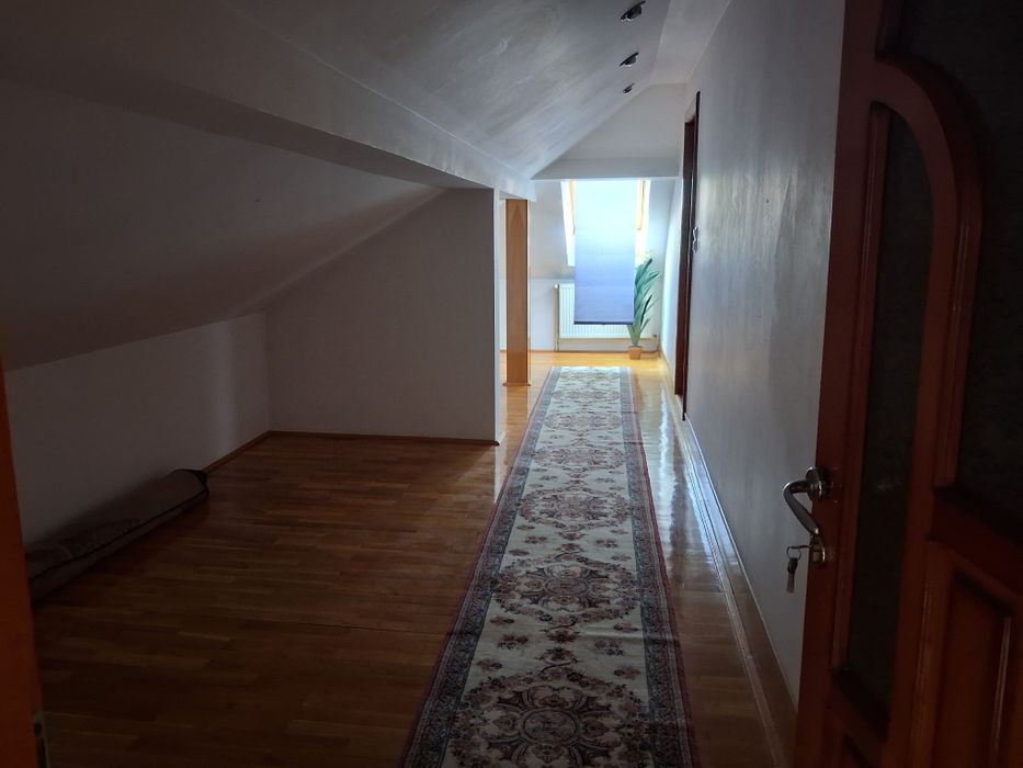 Casa de inchiriat