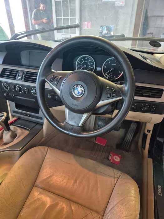 Vând volam bmw e 60 "M"