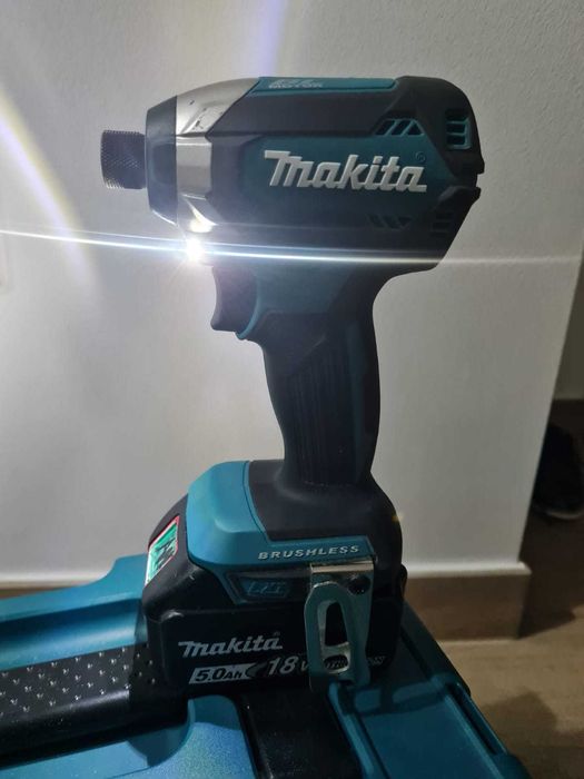 Scule Makita Brushless