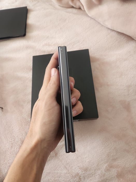 Samsung Galaxy Fold 5 Dual Sim