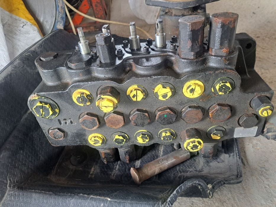 Распределитель гидронасос JCB 3cx