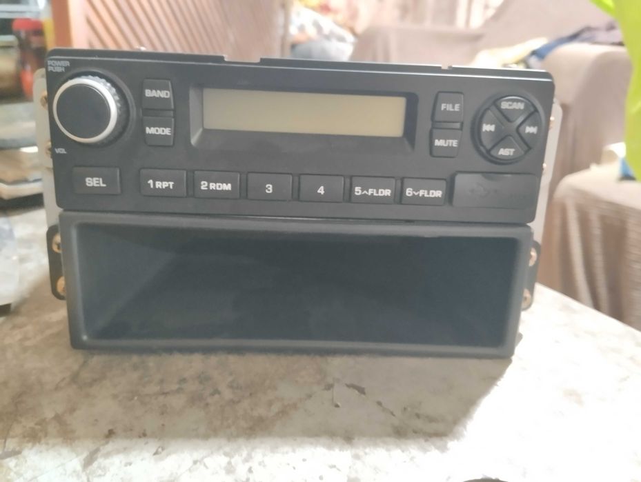 Авто магнитофон Исузу,зил грузовой