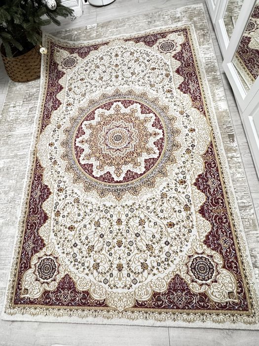 Продается ковер 1,5х2,3