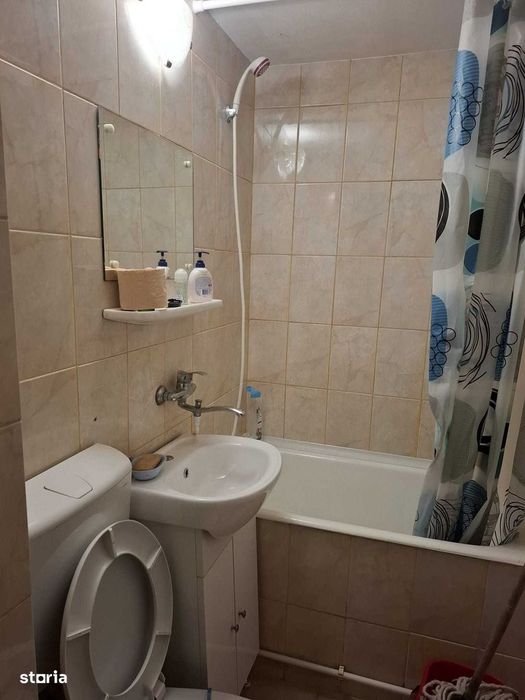 De vânzare apartament 2 camere zona APOLO — fotografia 1
