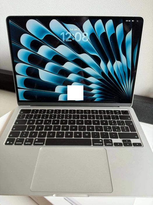 Лаптоп 2025 Apple MacBook Air 13, М4 10GPU/10CPU 24 RAM, 512GB SSD
