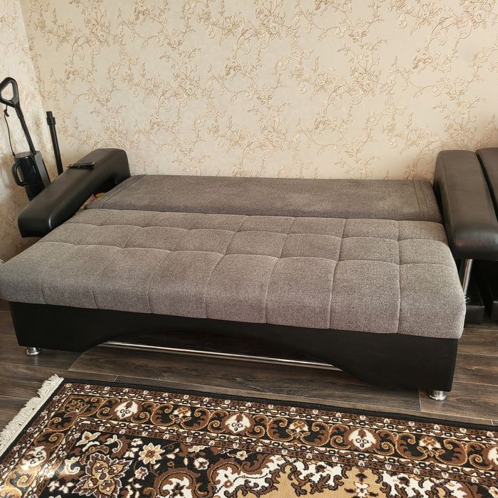 Диван сатылады. Багасы 130000тг