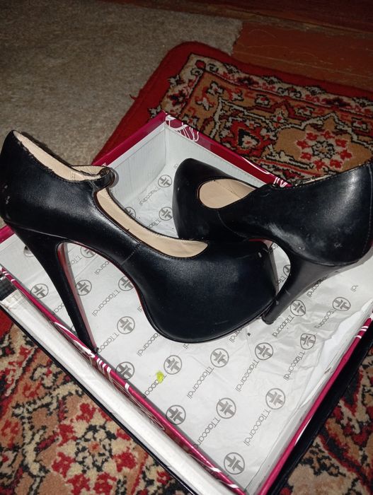 Туфли на шпильке