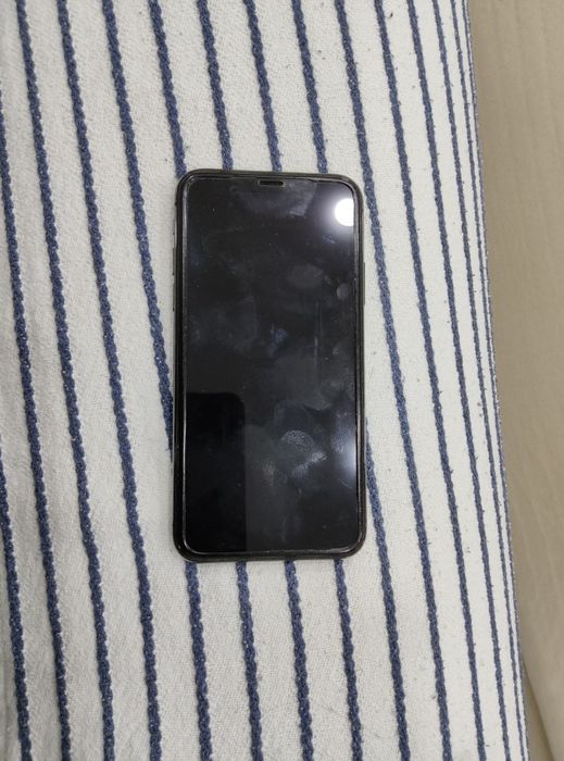 Iphone x 64gb icloud lock