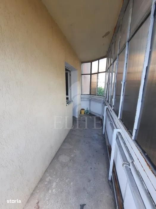 Apartament 4 camere în zona STRAZII SLATINA