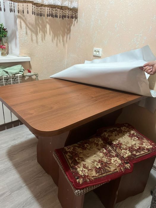Продаю стол хорошего качества