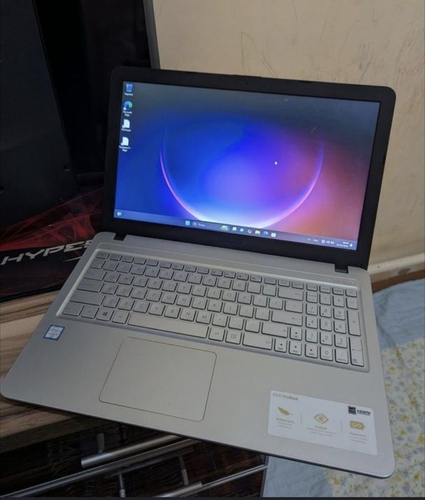 Ноутбук Asus Core i3-6100