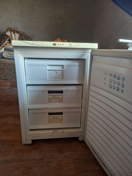 Продается холодильник и морозильник