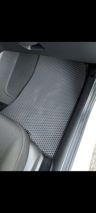 Продам Ева коврики для лада веста